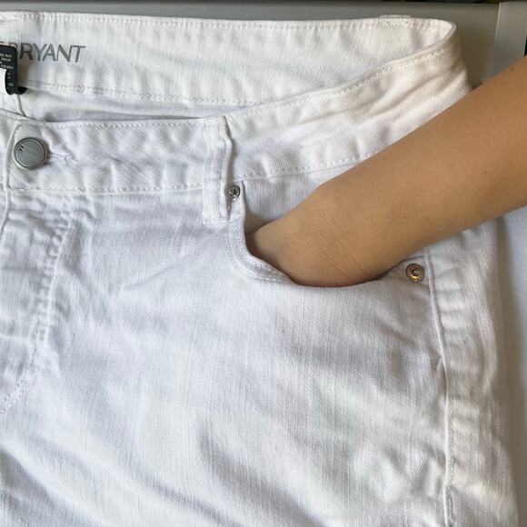 Lane Bryant Women Girlfriend Crop Denim Jeans size 20, White, Floral Embroidered - Picture 7 of 12